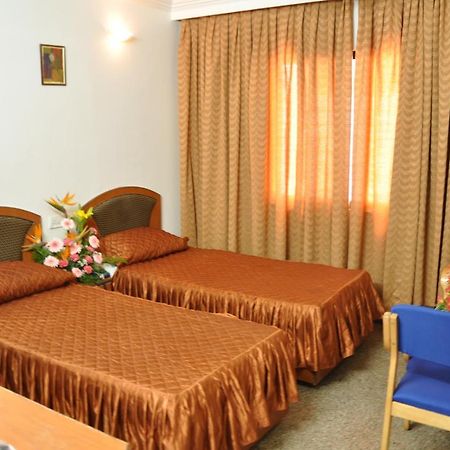 העיר בנגלור Hotelpearlinn מראה חיצוני תמונה