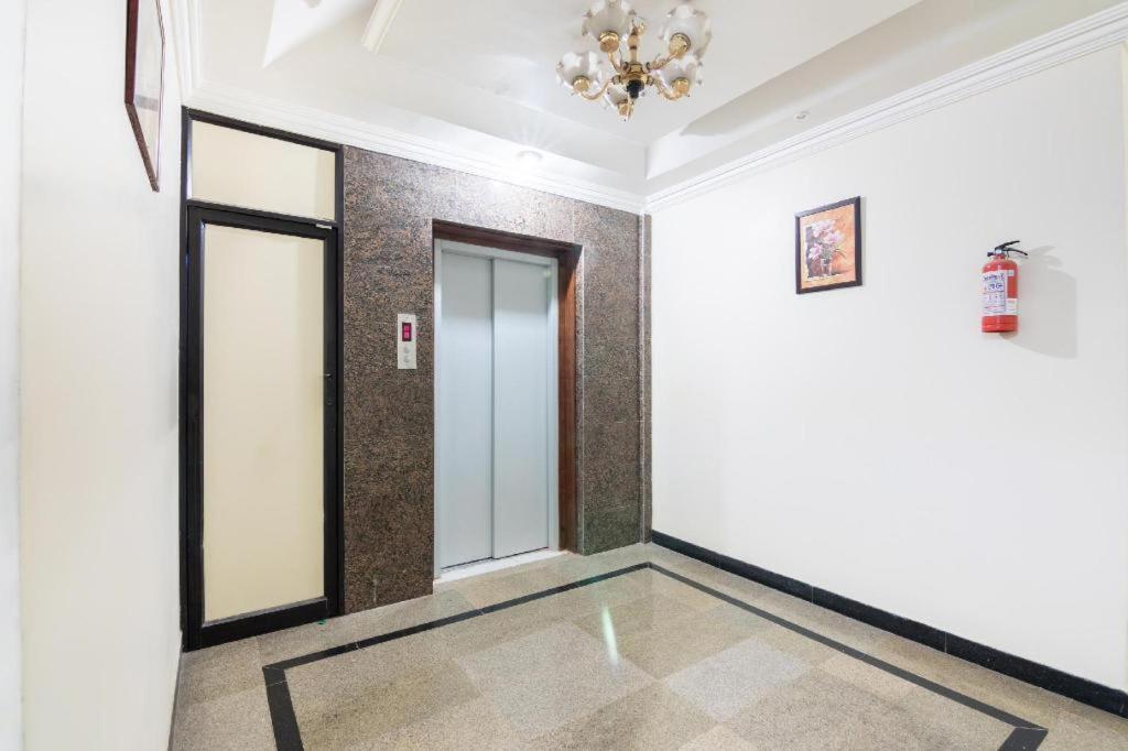 העיר בנגלור Hotelpearlinn מראה חיצוני תמונה