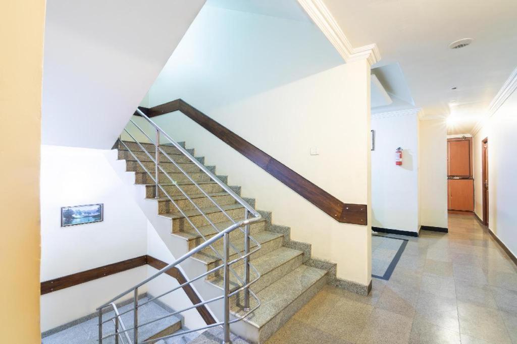 העיר בנגלור Hotelpearlinn מראה חיצוני תמונה