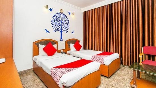 העיר בנגלור Hotelpearlinn מראה חיצוני תמונה